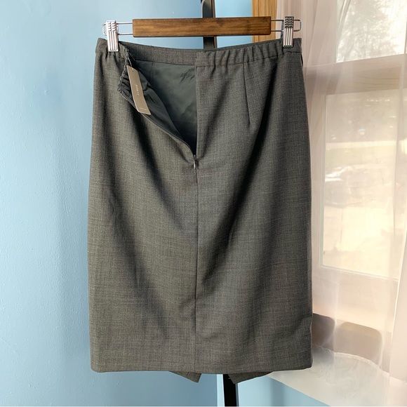 NWT J. Crew 365 Grey Asymmetrical Pencil Skirt in Everyday Wool - Picture 5 of 6